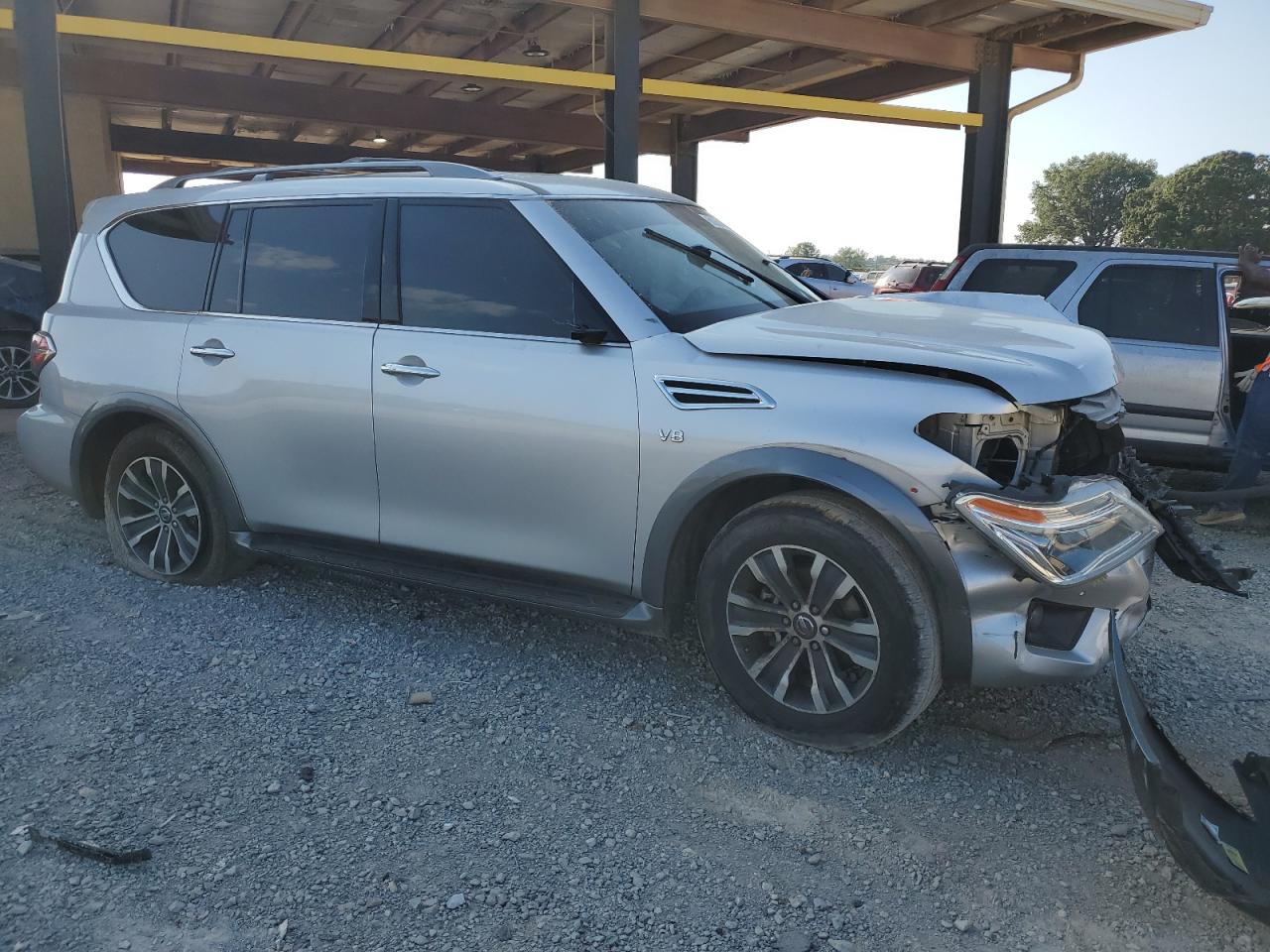 Nissan Armada Sv