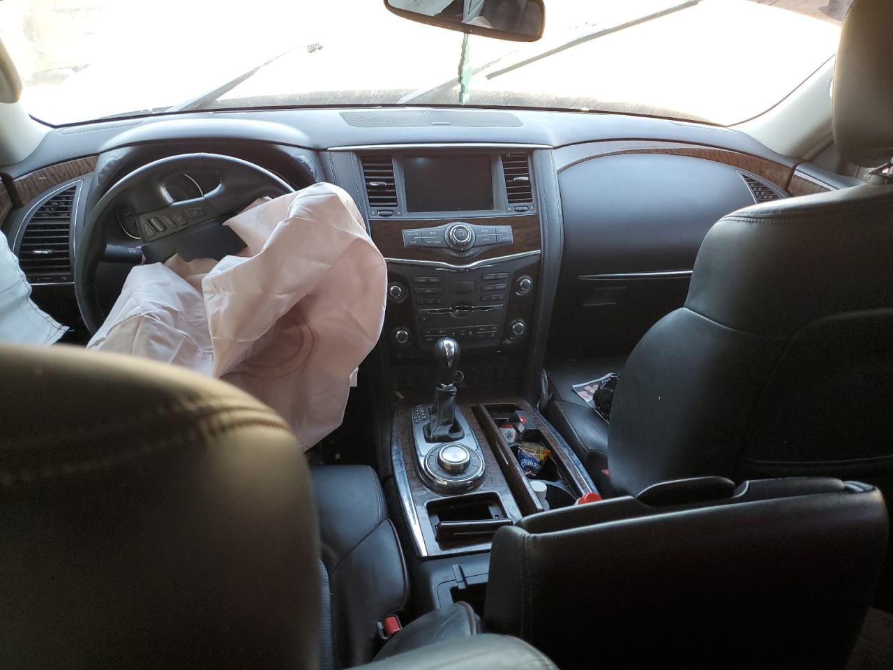 Nissan Armada Sv