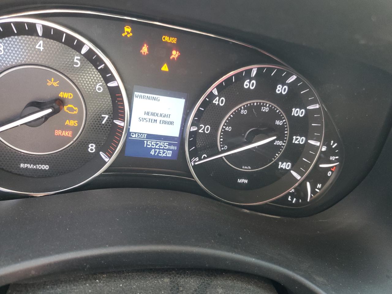 Nissan Armada Sv