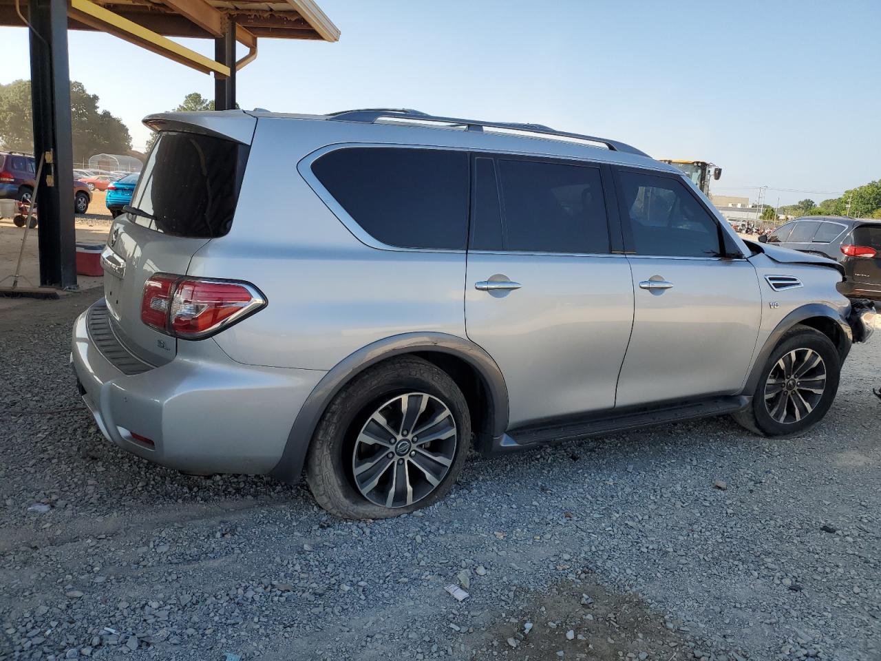 Nissan Armada Sv