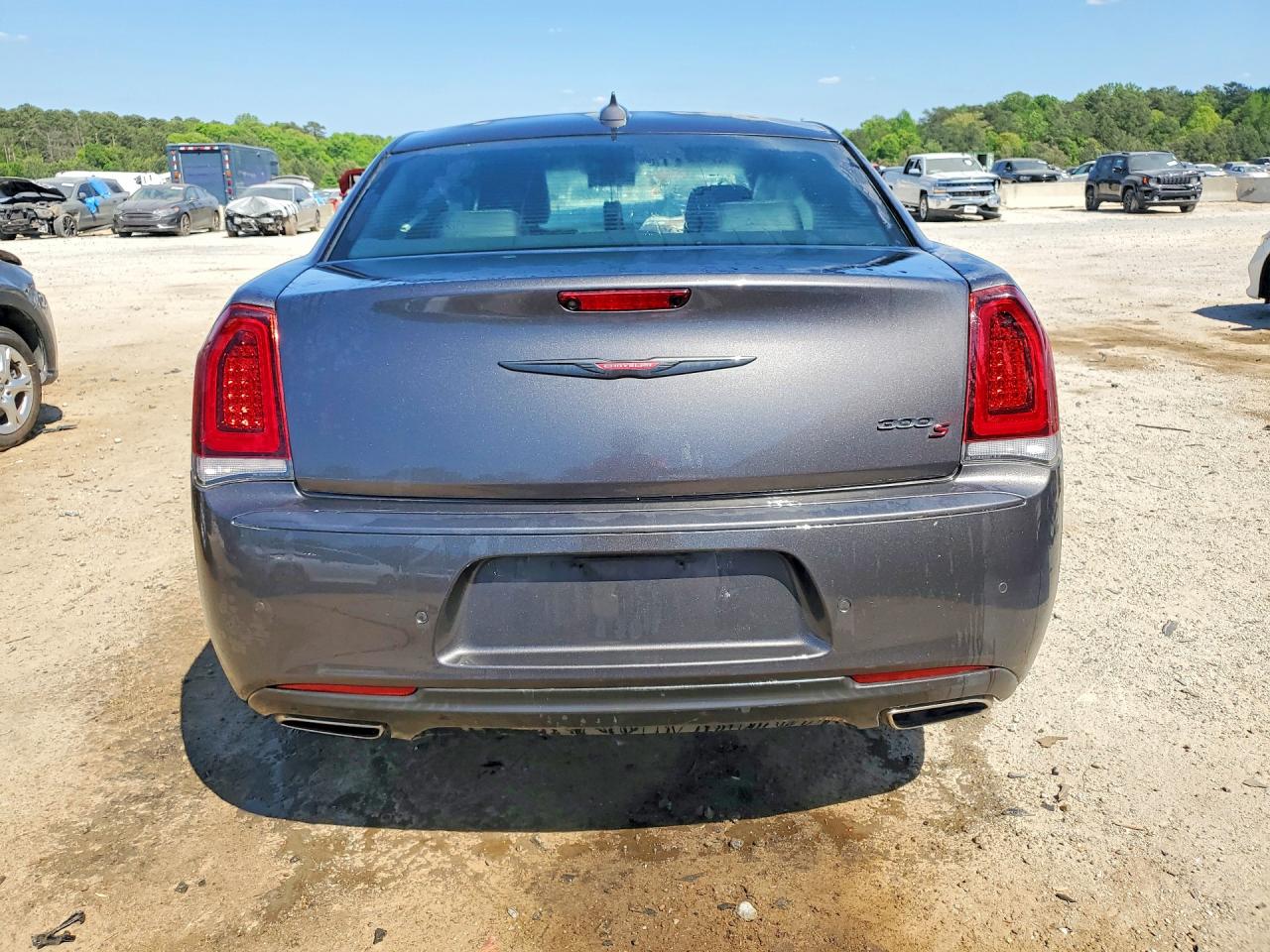 Chrysler 300 S