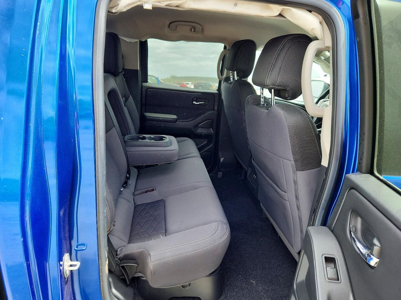 Nissan Frontier Sv
