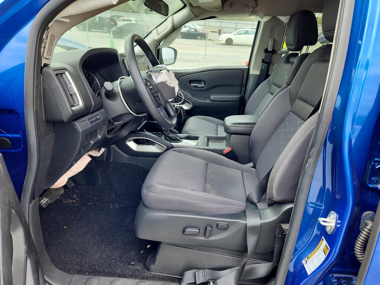 Nissan Frontier Sv