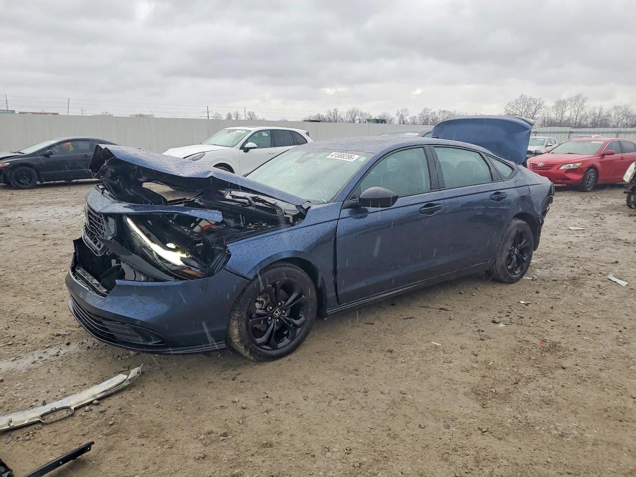 Salvage Honda Accord Image