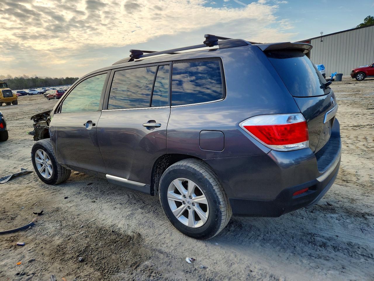 Toyota Highlander Base
