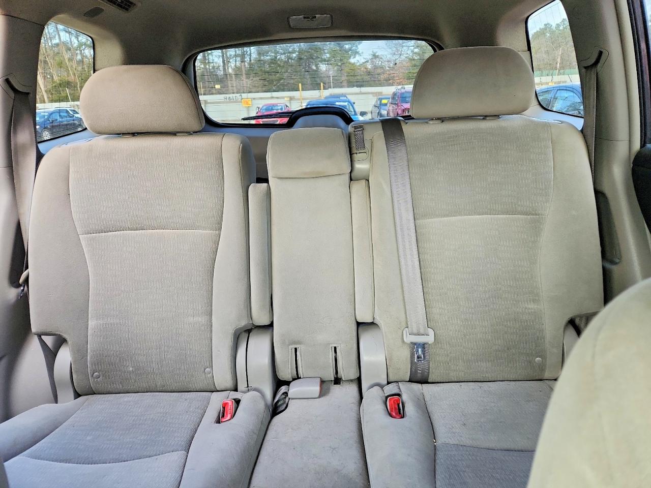 Toyota Highlander Base