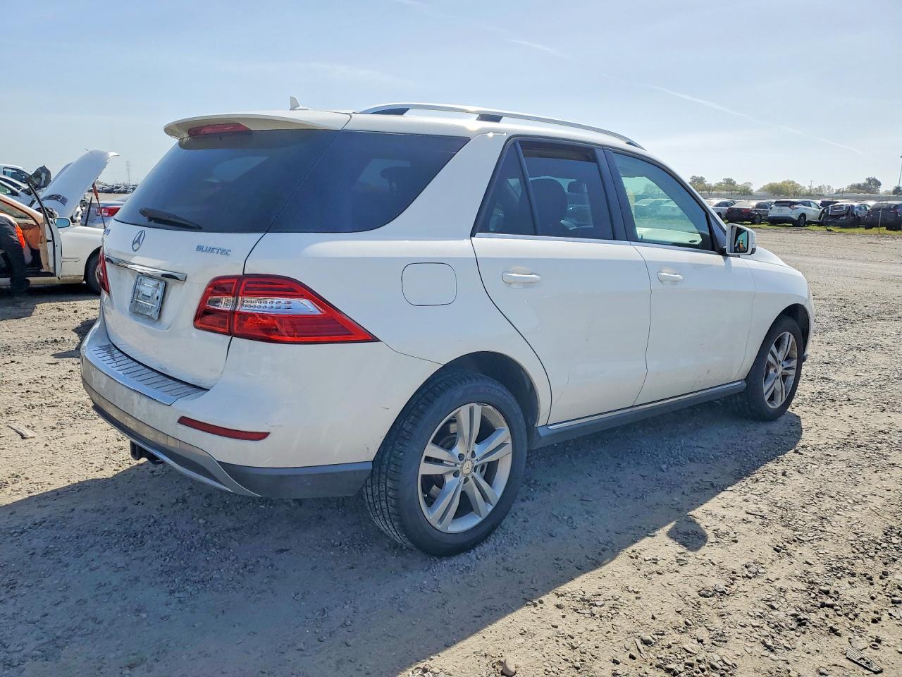 Mercedes-Benz M-Class 350 Bluetec