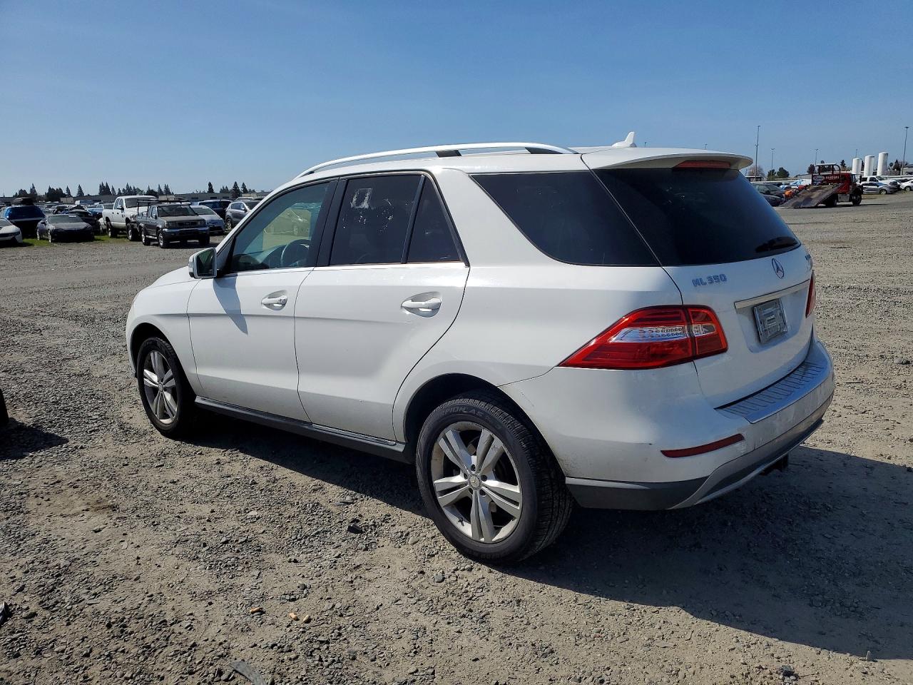Mercedes-Benz M-Class 350 Bluetec