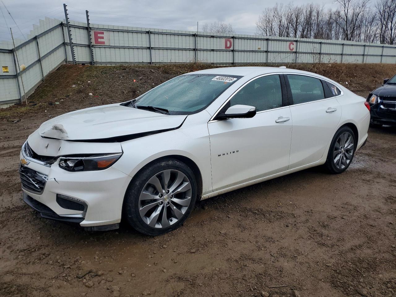 Salvage Chevrolet Malibu Image