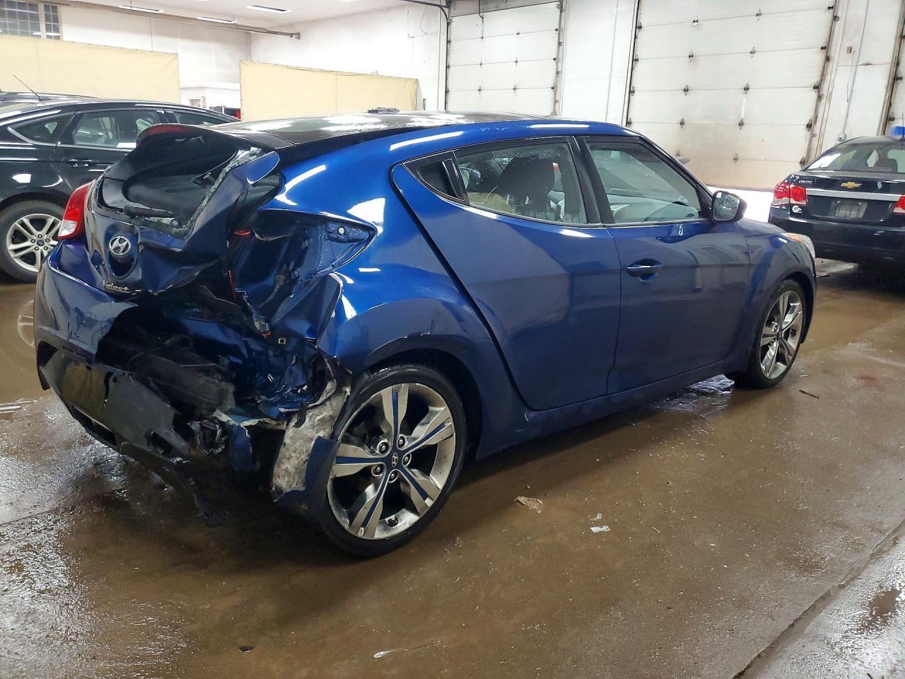 Hyundai VELOSTER Value Edition