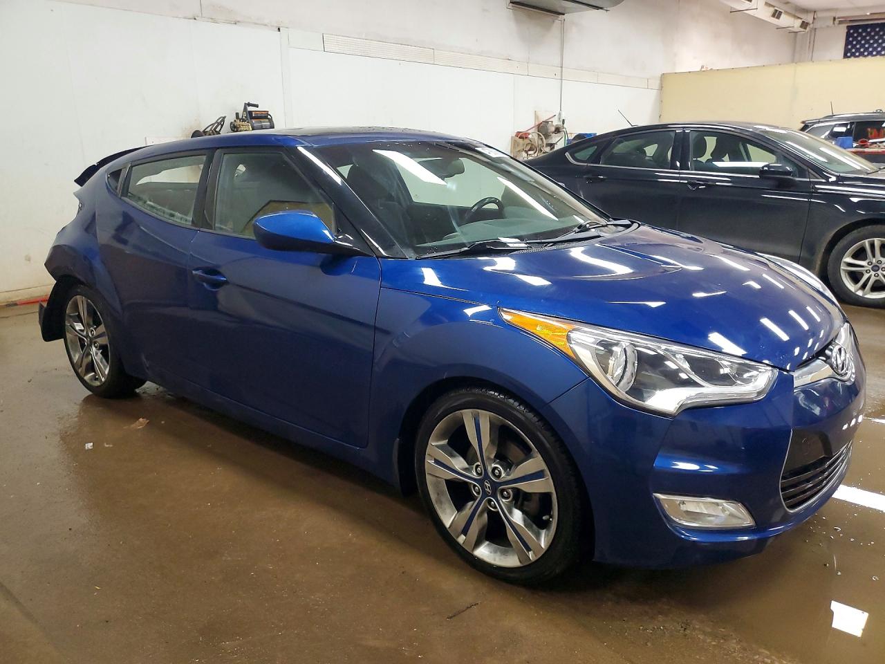 Hyundai VELOSTER Value Edition