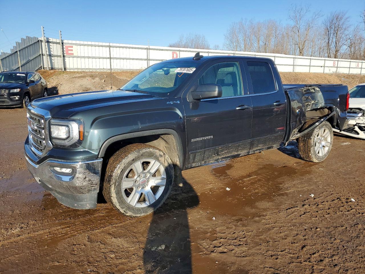 Salvage GMC Sierra Limited Image