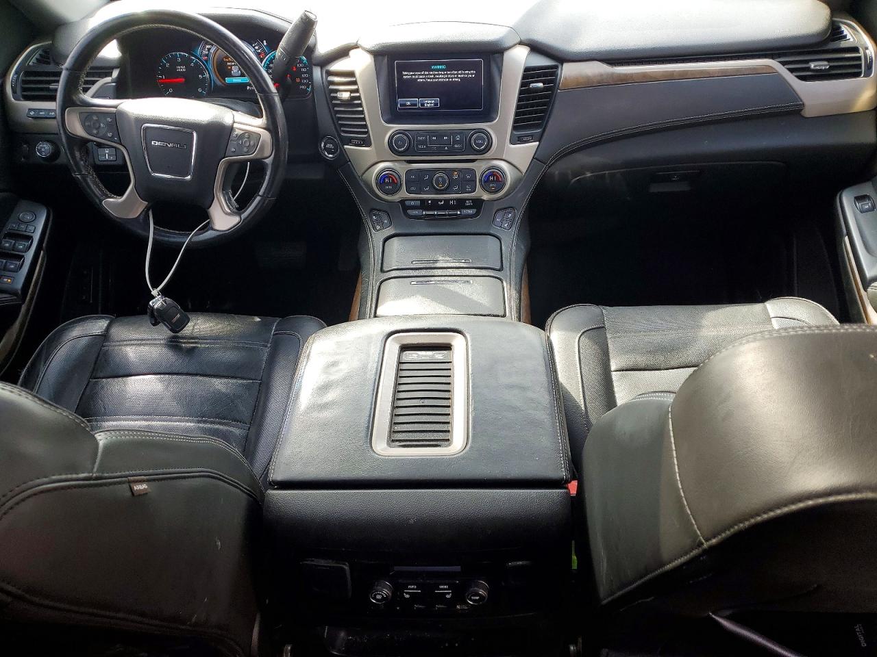 GMC Yukon Denali