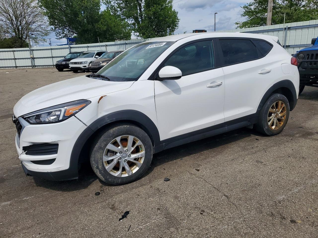 Salvage Hyundai TUCSON Image