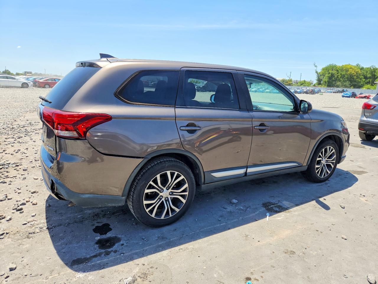 Mitsubishi Outlander Es