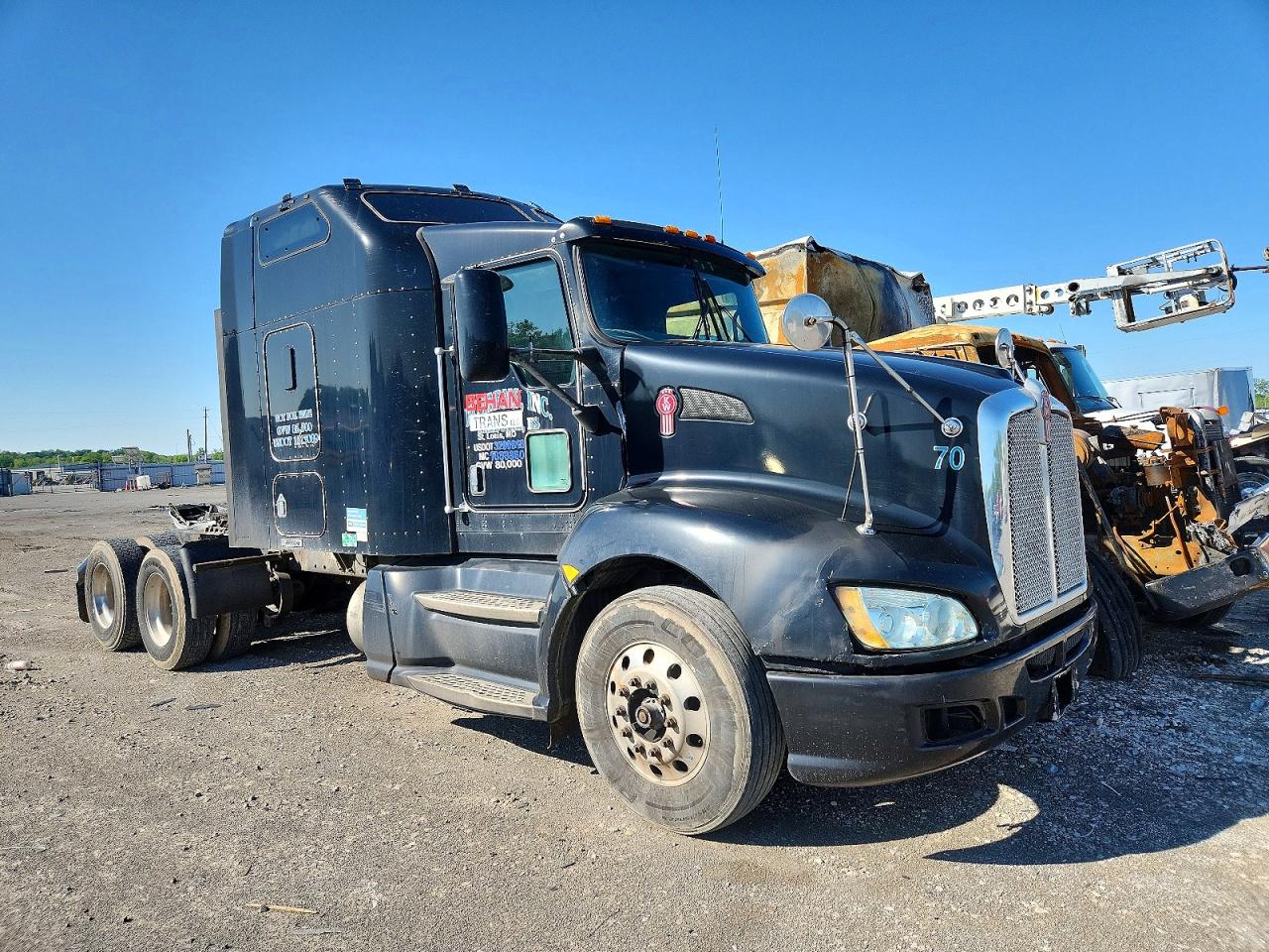 Salvage Kenworth T660 Image