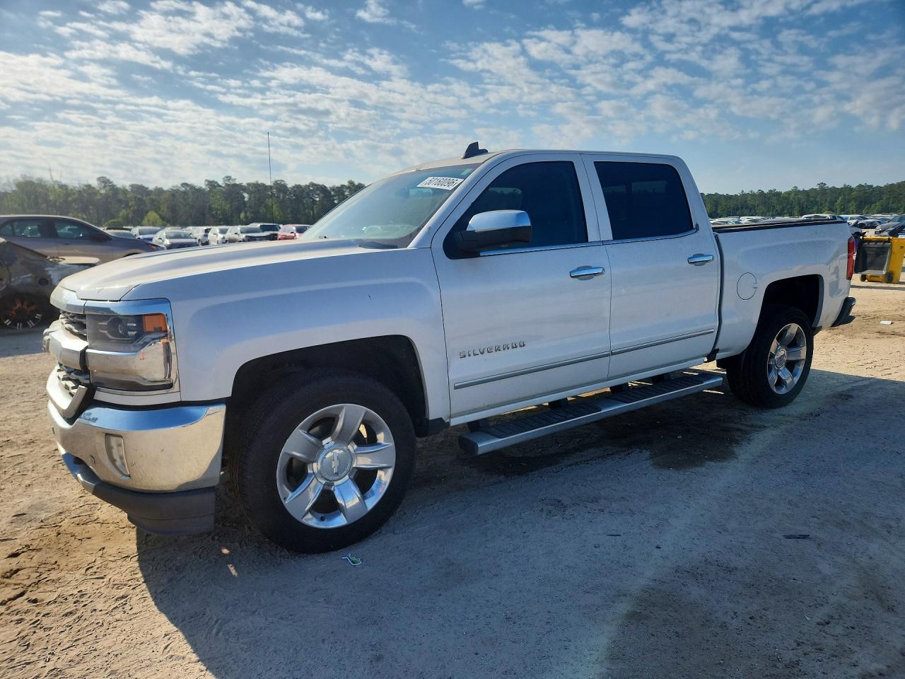 Salvage Chevrolet Silverado Image