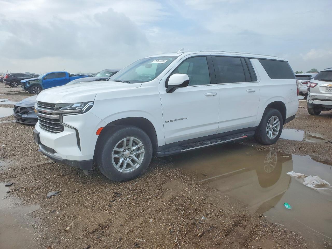 Salvage Chevrolet Suburban Image