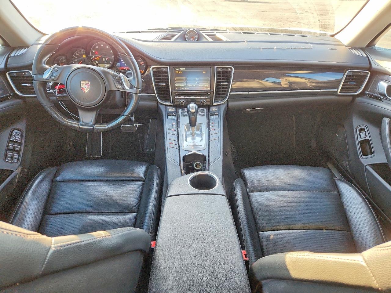 Porsche Panamera 2