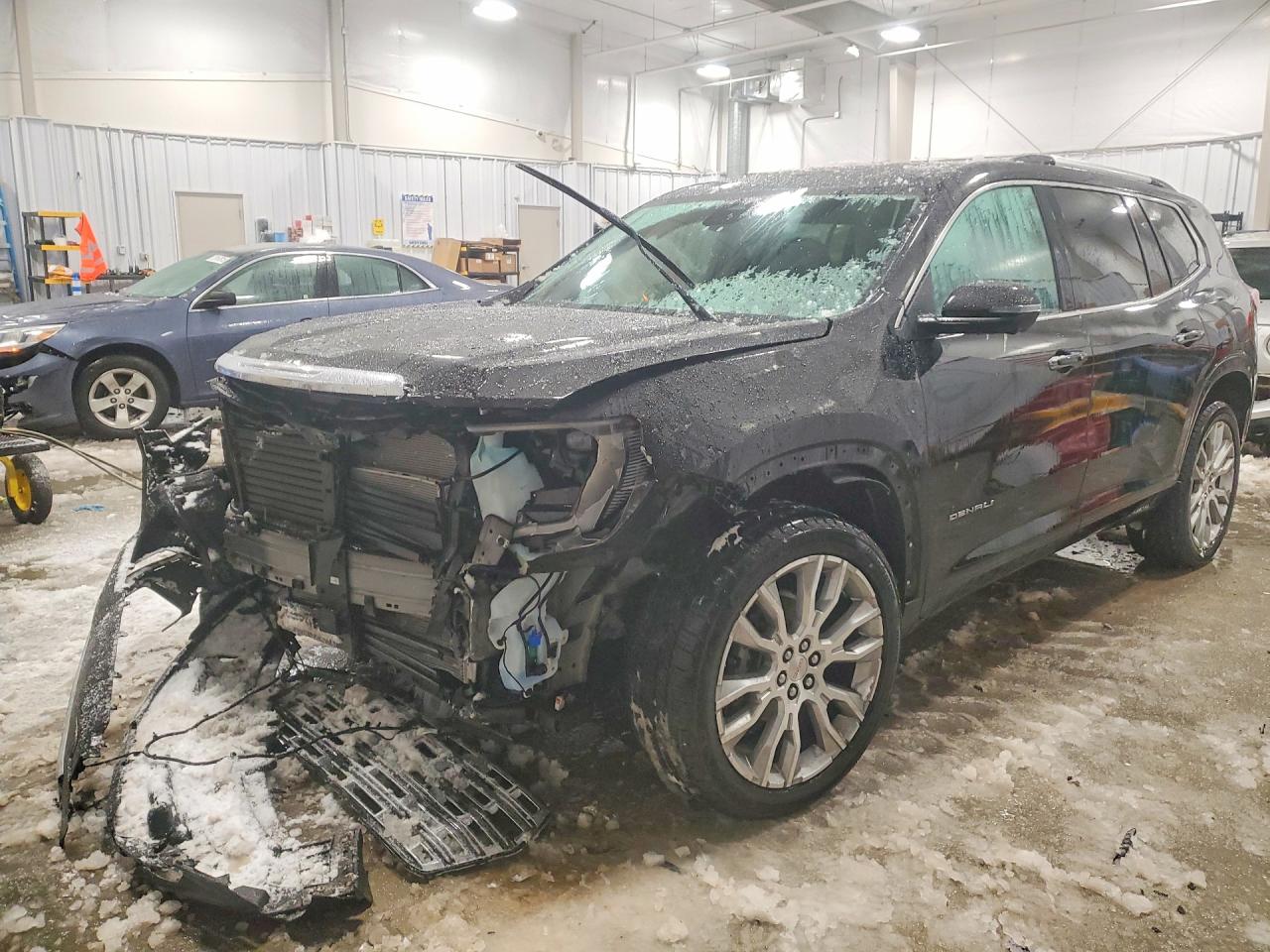 Salvage GMC Acadia Image