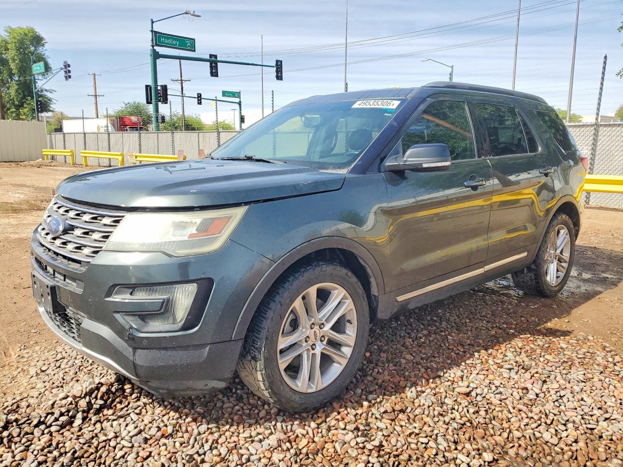 Salvage Ford Explorer Image