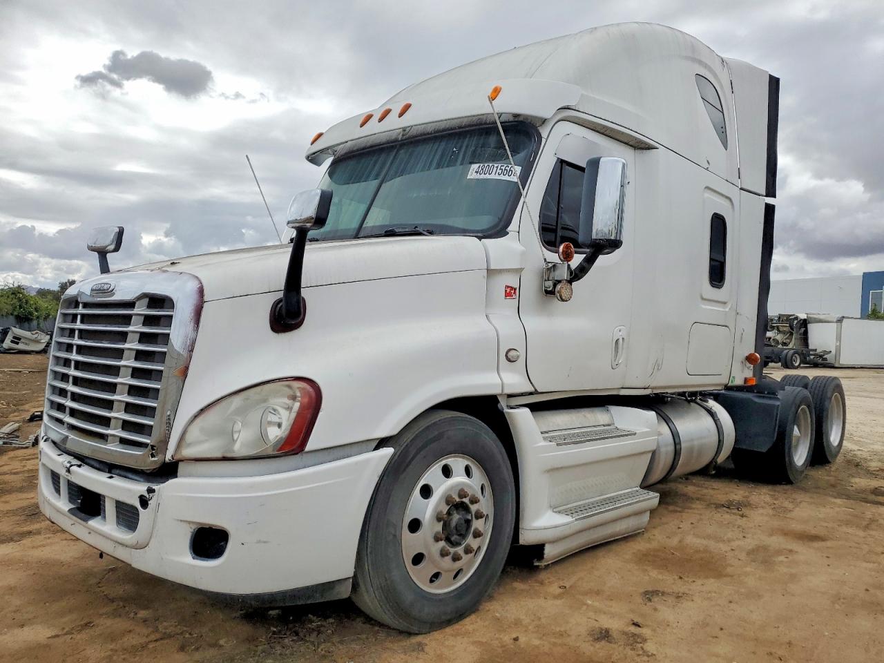 Freigliner Cascadia 125