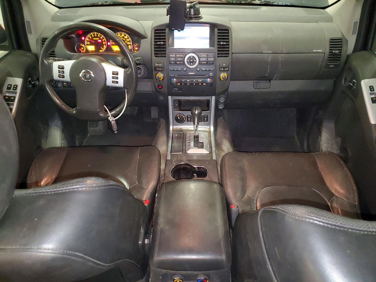 Nissan Pathfinder S