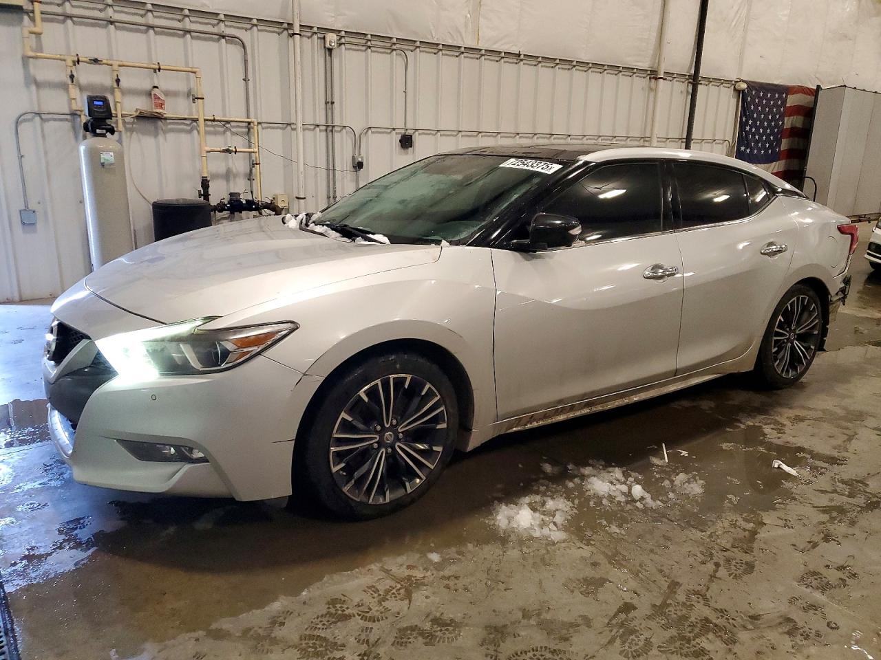 Salvage Nissan Maxima Image