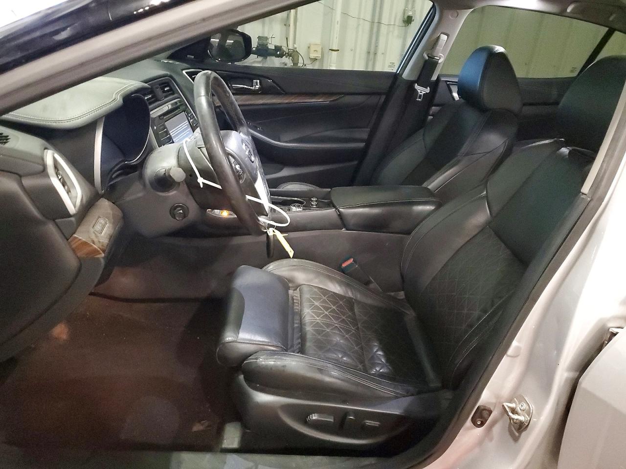 Nissan Maxima Platinum