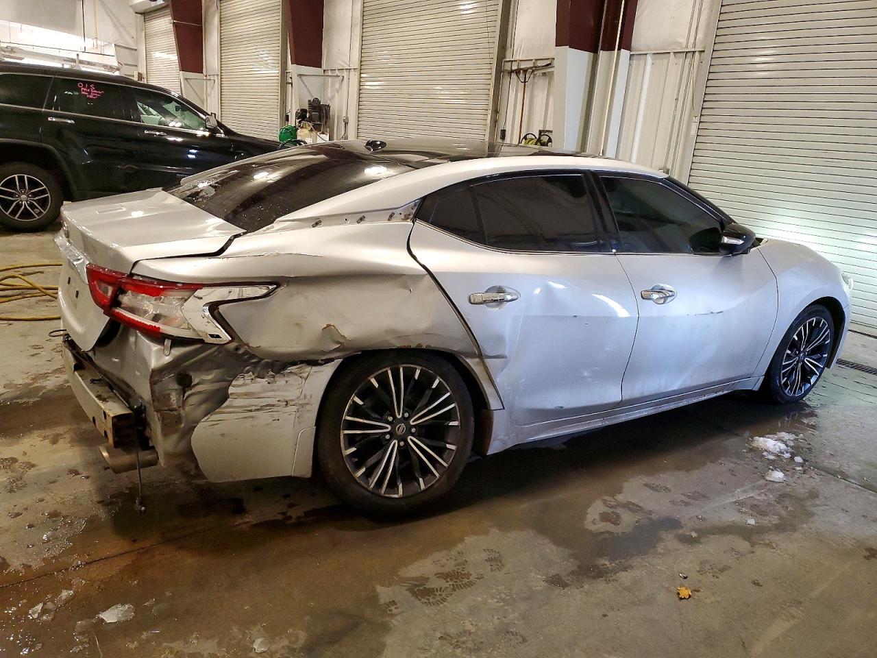 Nissan Maxima Platinum