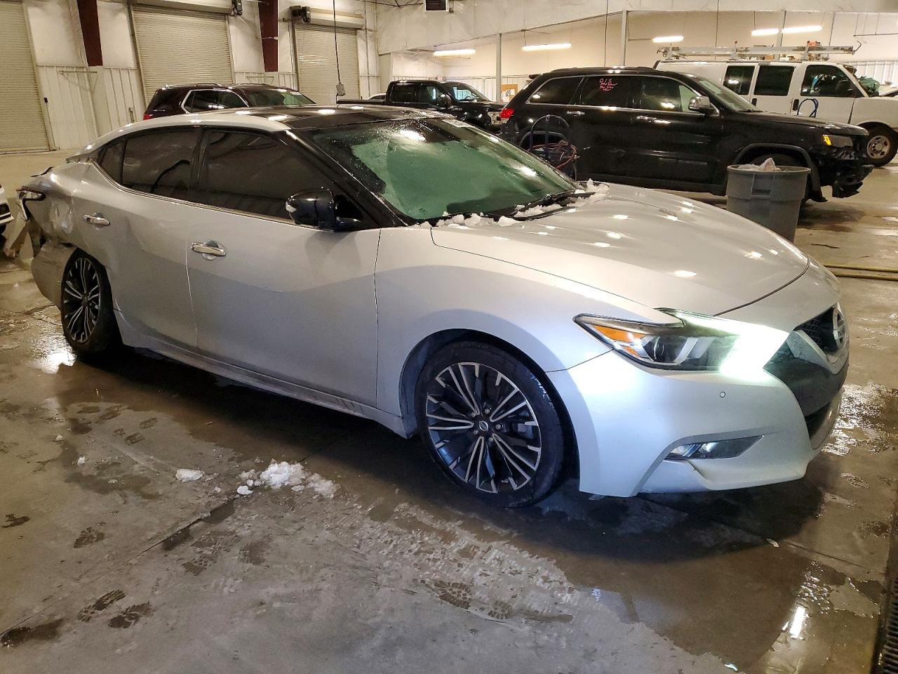 Nissan Maxima Platinum