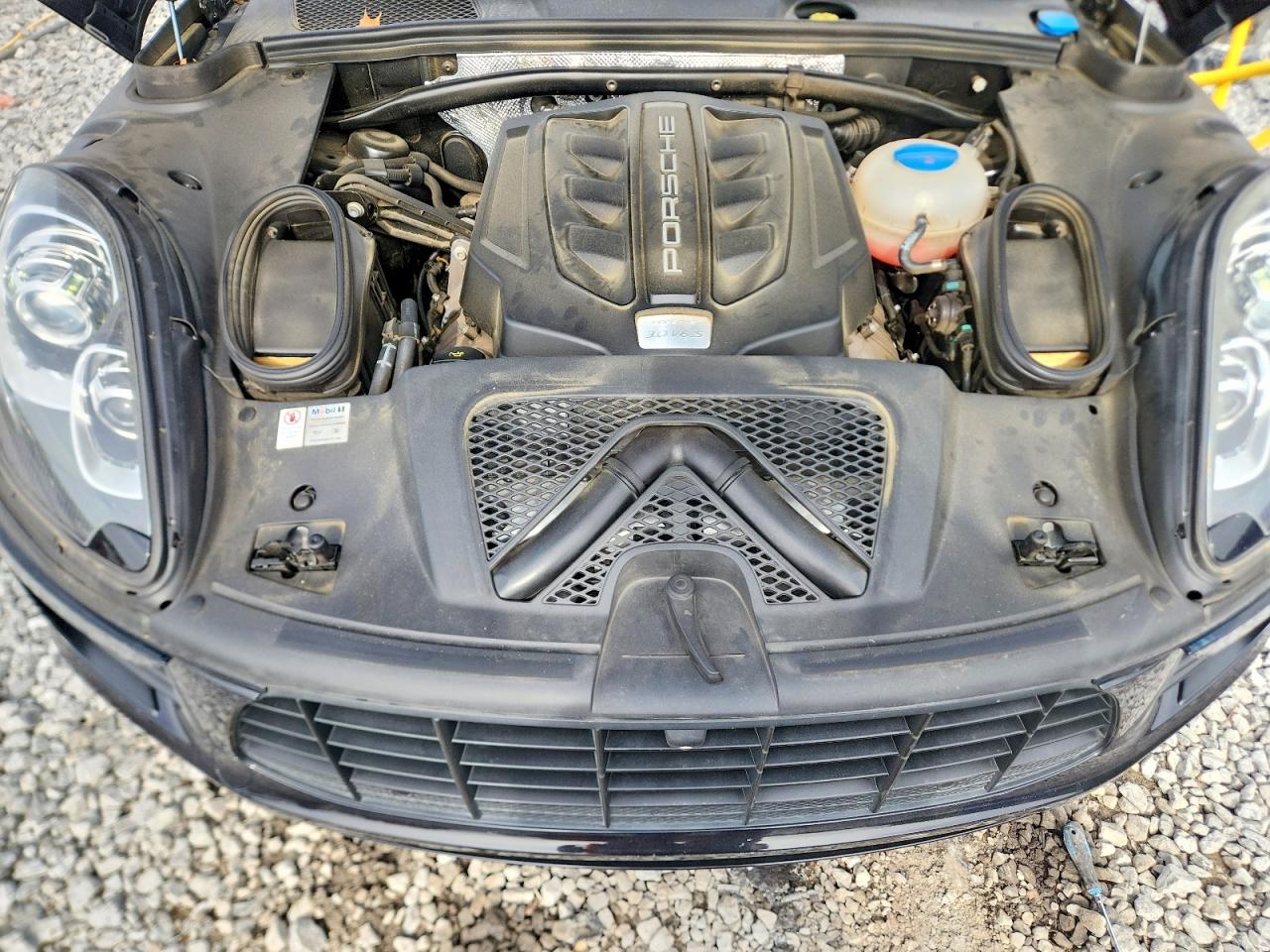 Porsche Macan S