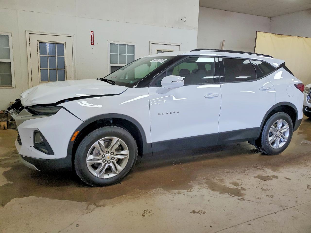 Salvage Chevrolet Blazer Image