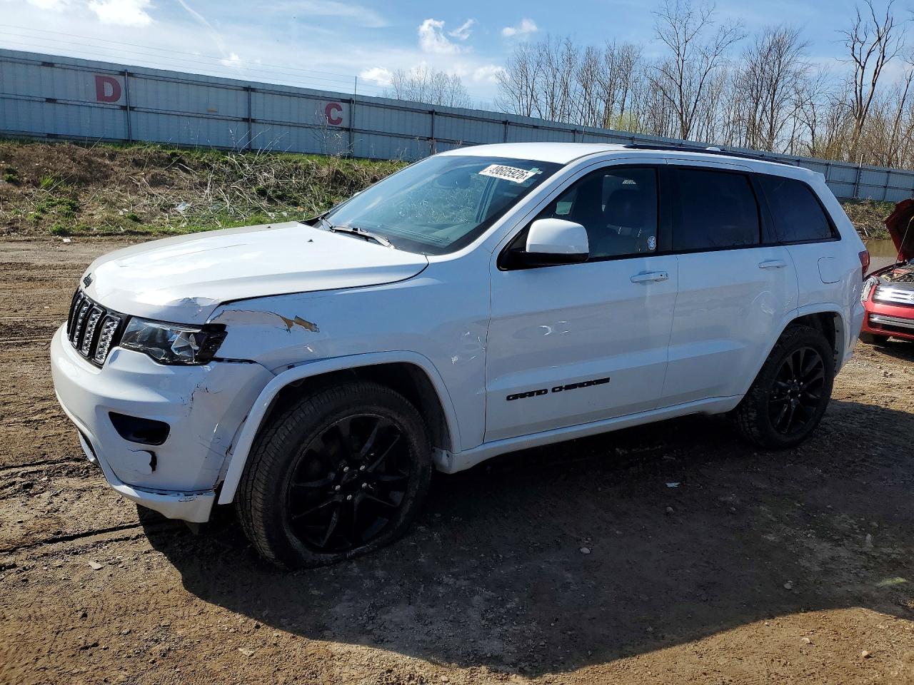 Salvage Jeep Cherokee Image