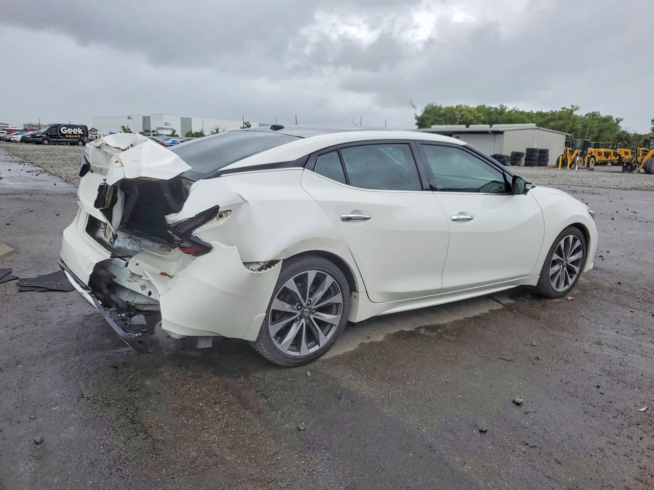 Nissan Maxima Platinum
