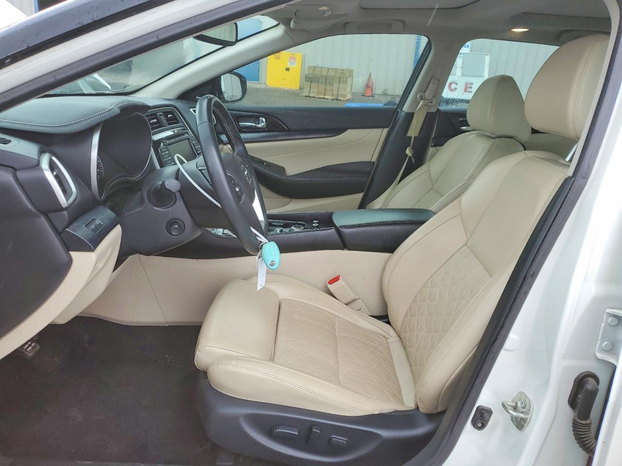 Nissan Maxima Platinum