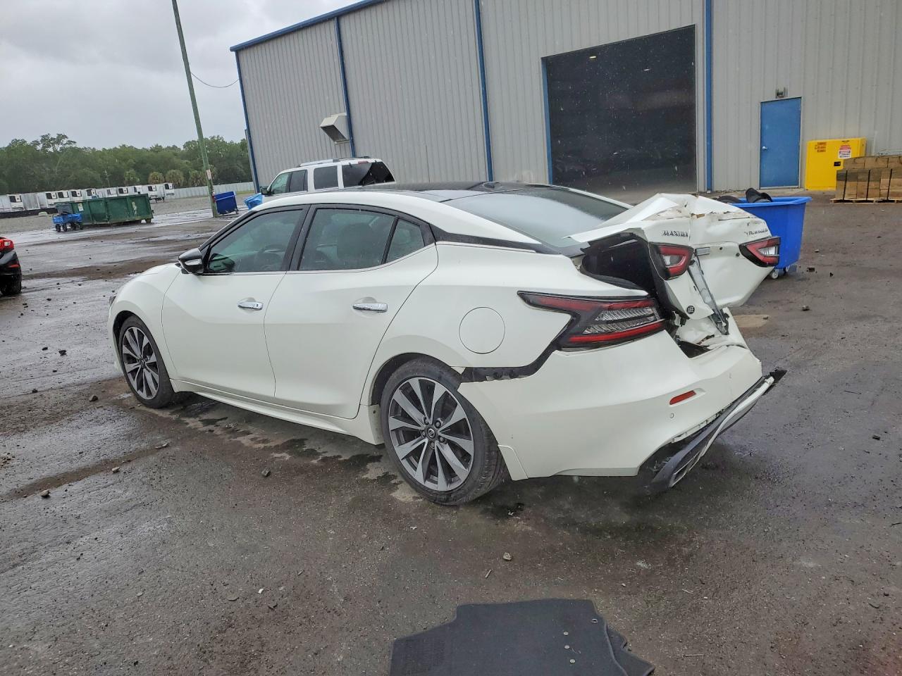 Nissan Maxima Platinum