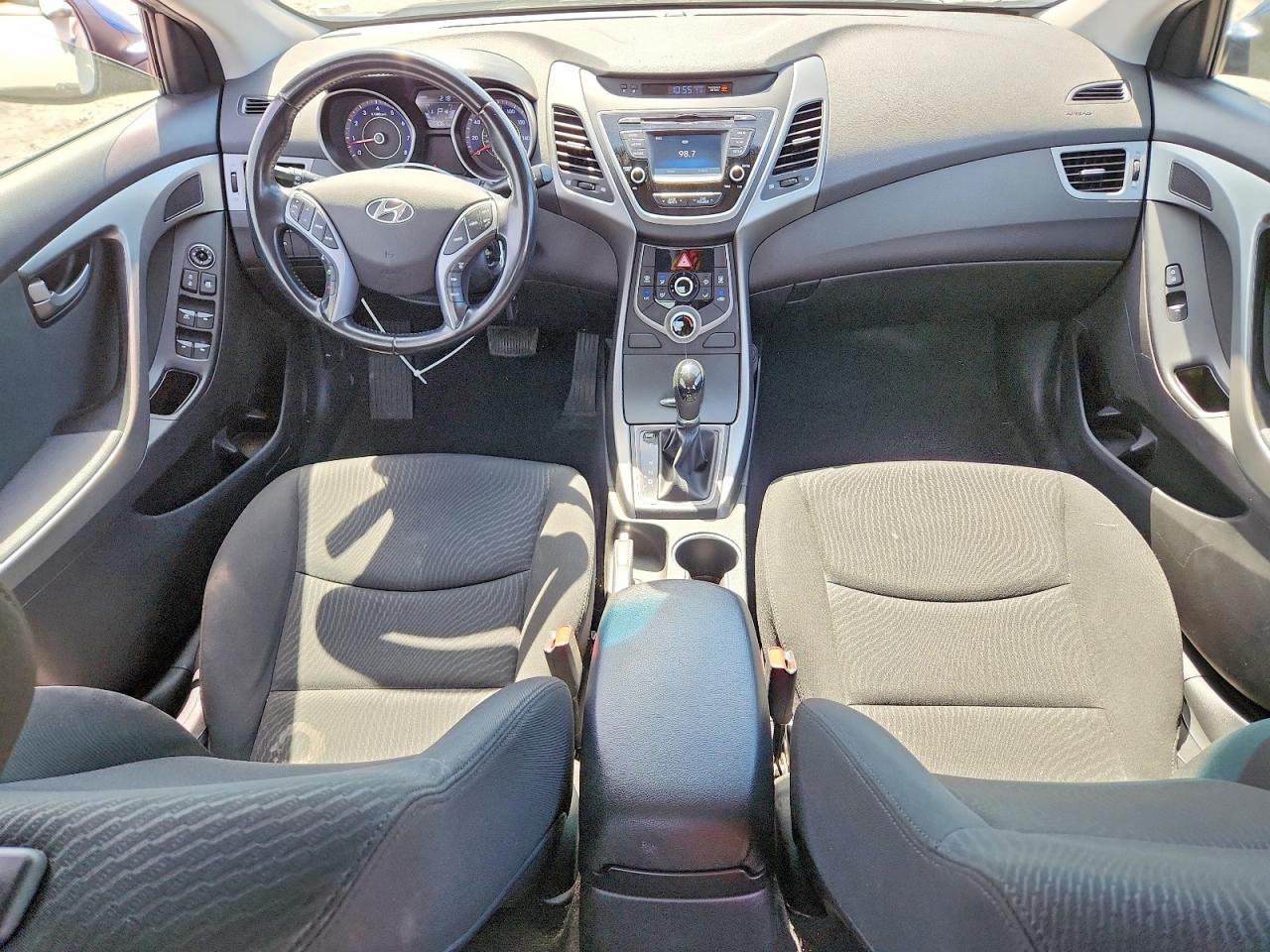 Hyundai ELANTRA Se