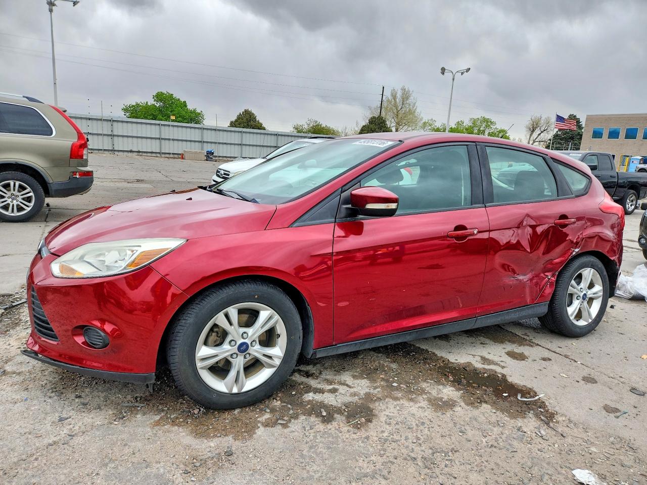 Salvage Ford Focus Image