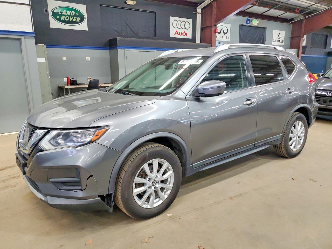 Salvage Nissan Rogue Image