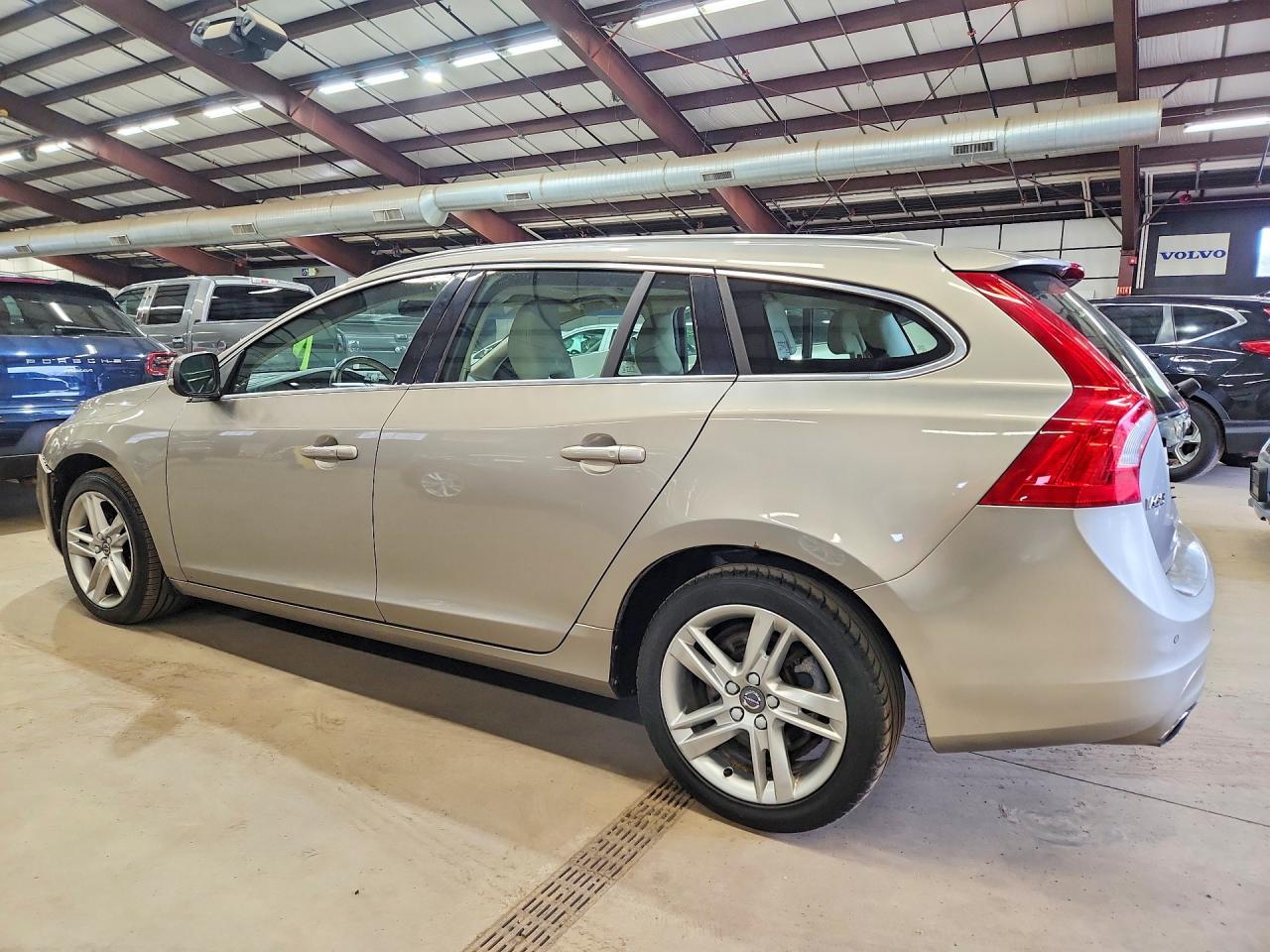 Volvo V60 Platinum