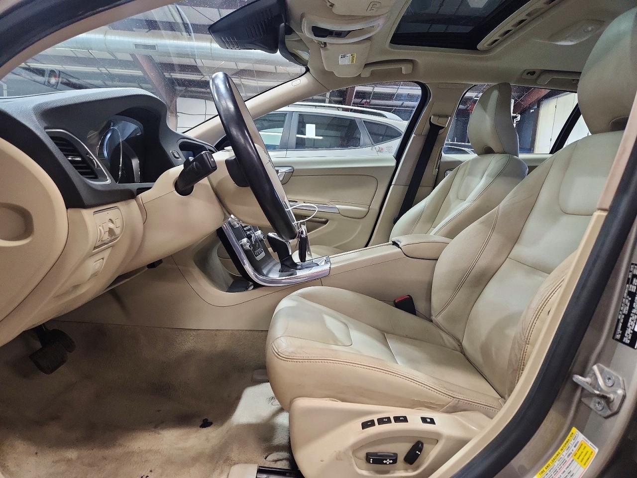 Volvo V60 Platinum
