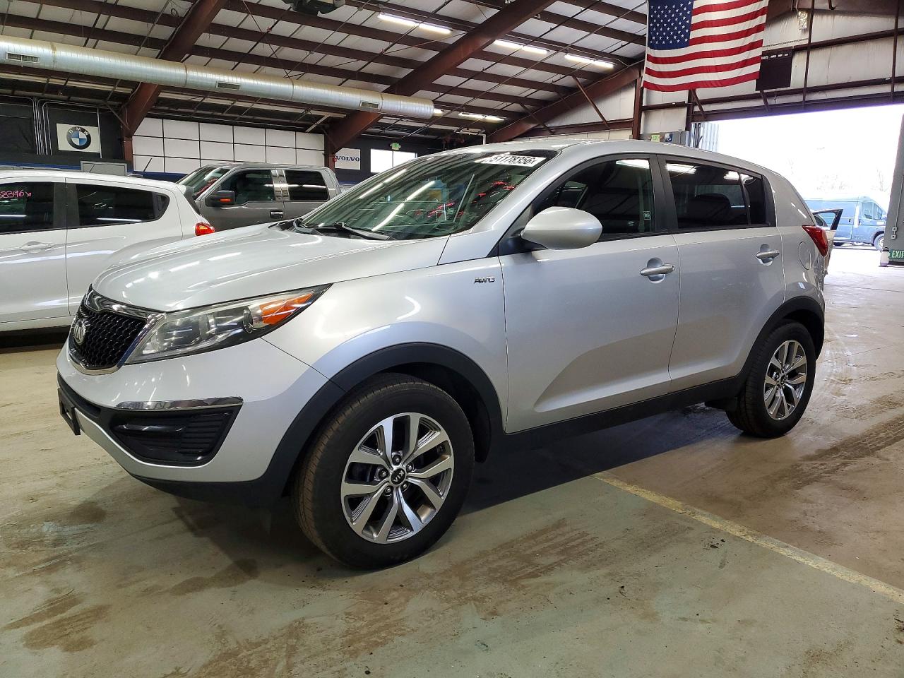 Salvage Kia Sportage Image