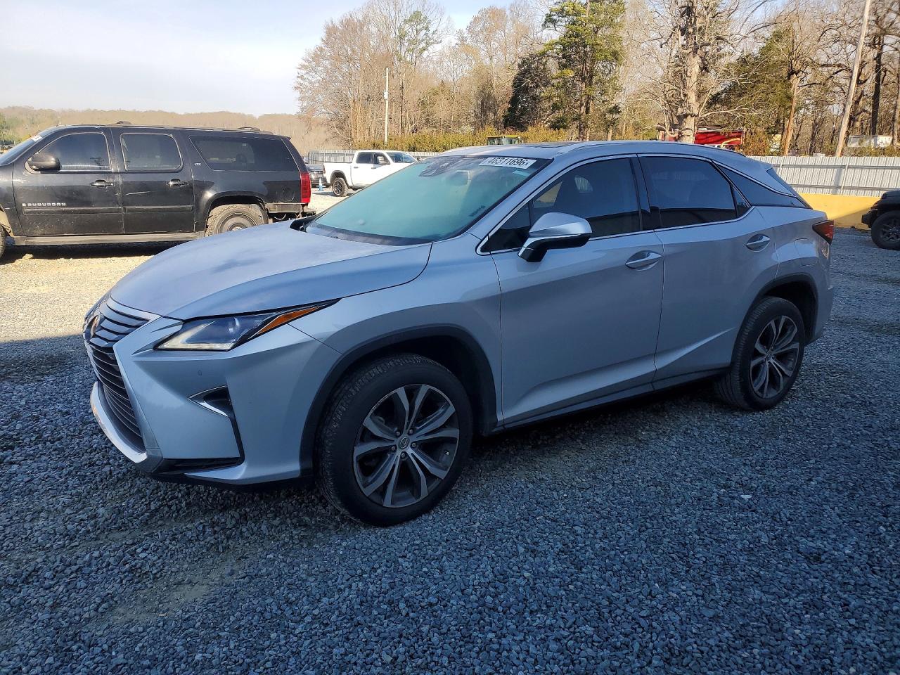 Salvage Lexus RX Image
