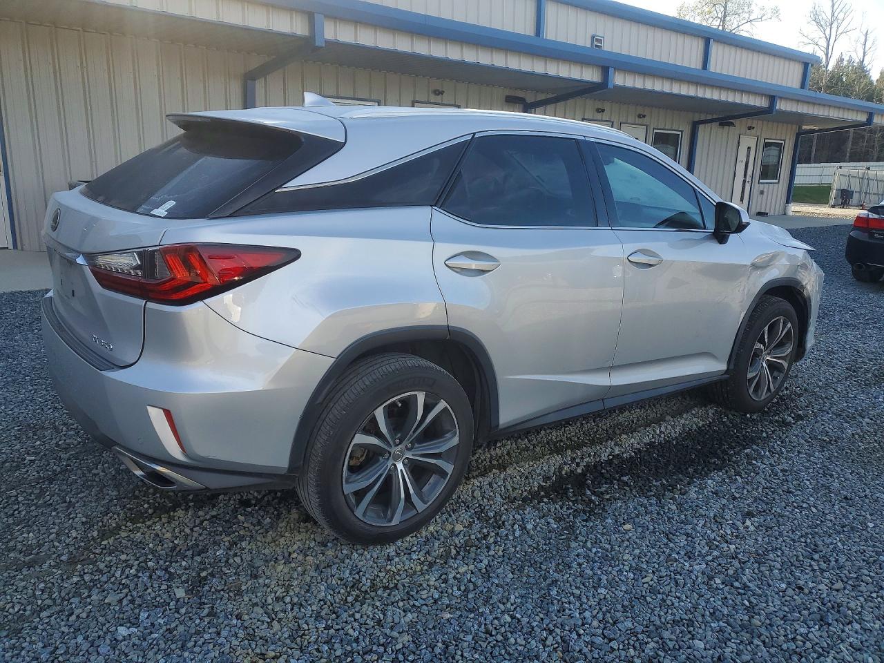 Lexus RX Base