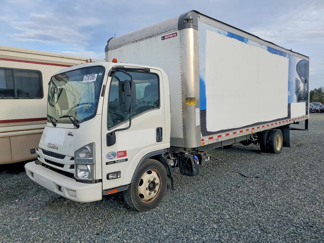 Salvage Isuzu Nrr Image