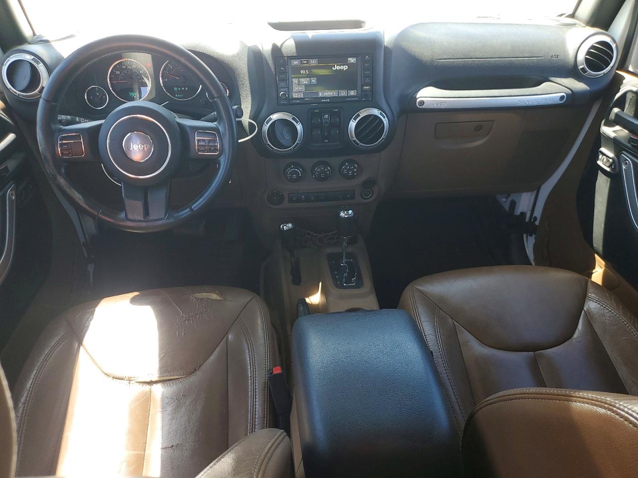 Jeep Wrangler Sahara