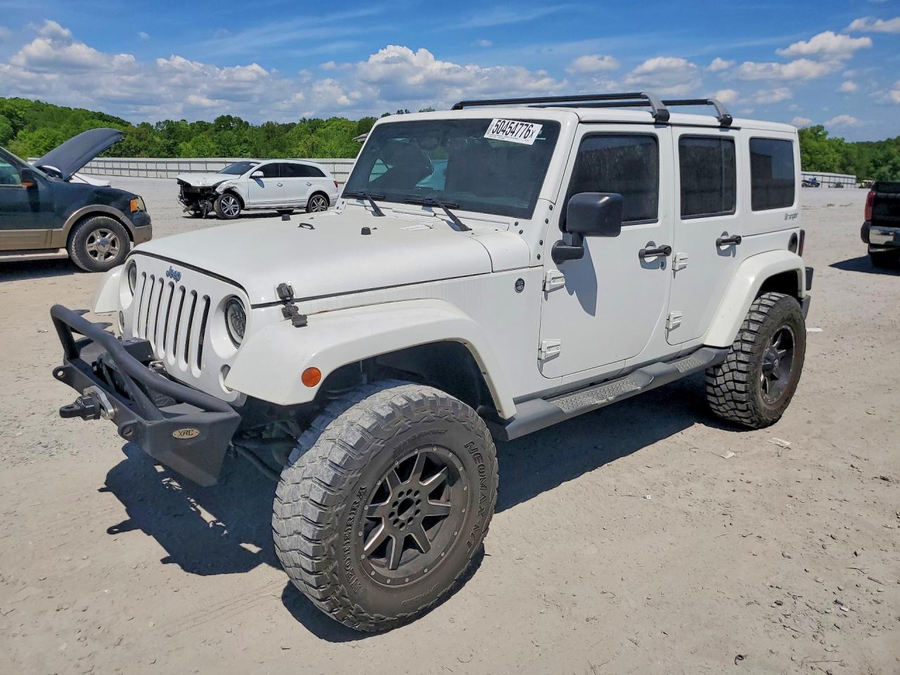 Salvage Jeep Wrangler Image