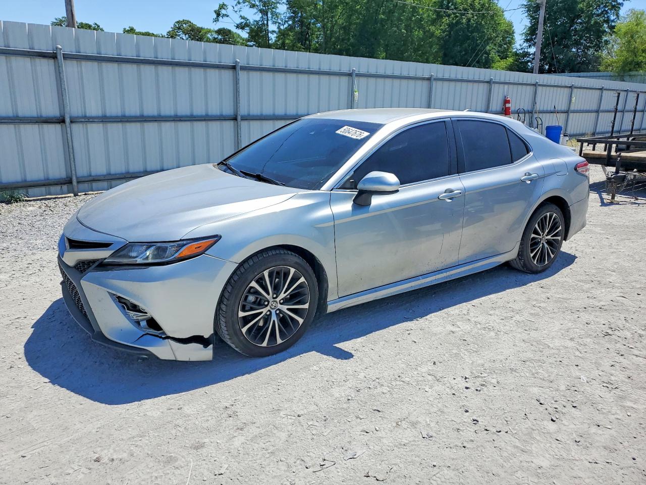 Salvage Toyota Camry Image