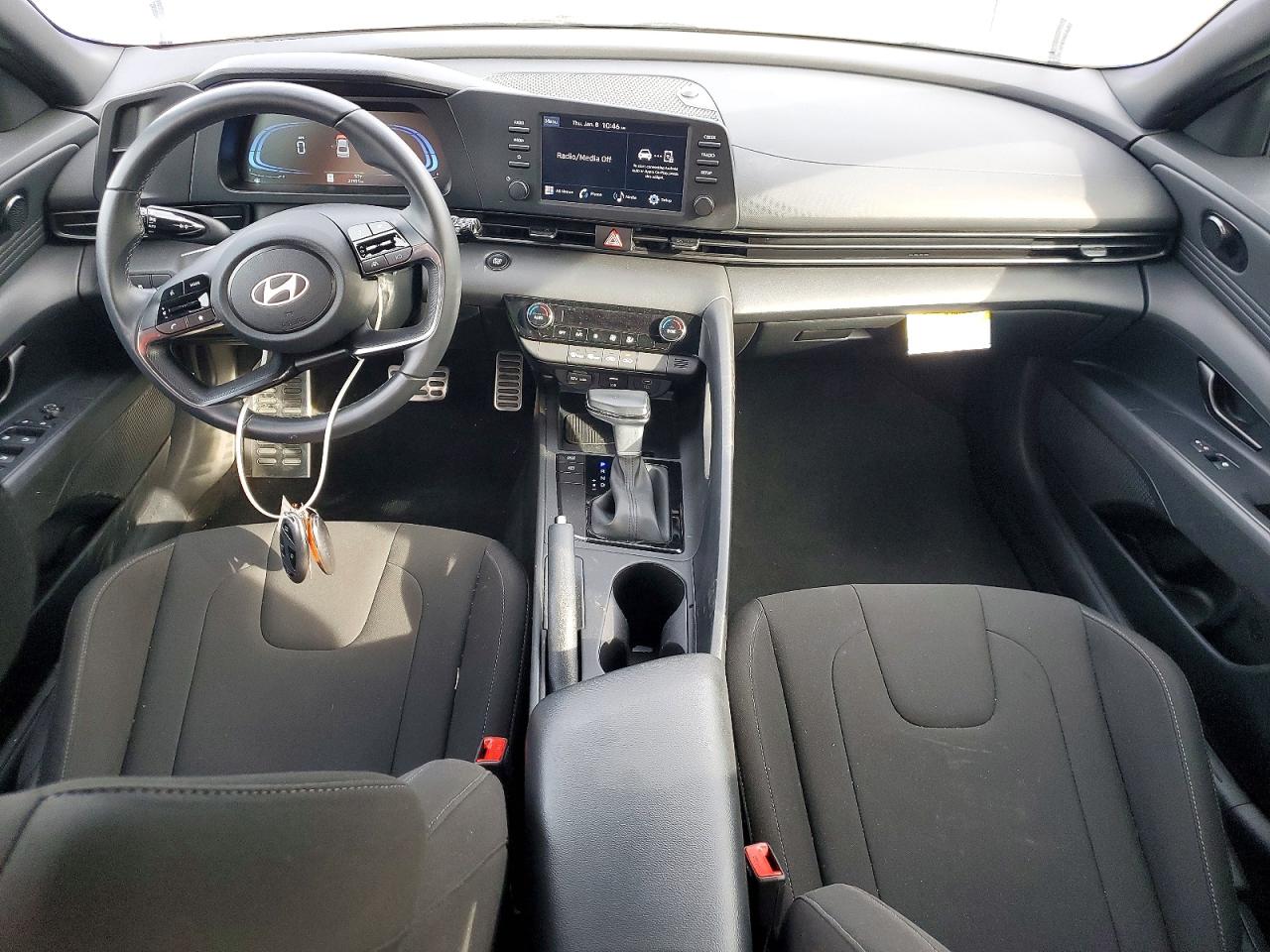 Hyundai ELANTRA Sel Sport